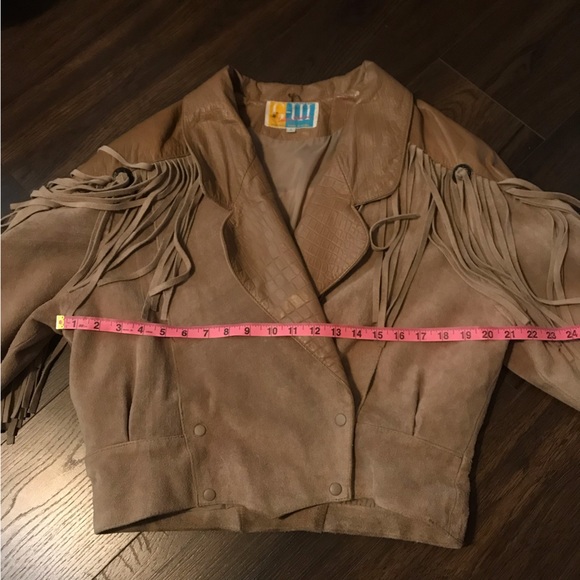 G-III VINTAGE tan leather fringe jacket - Picture 11 of 14